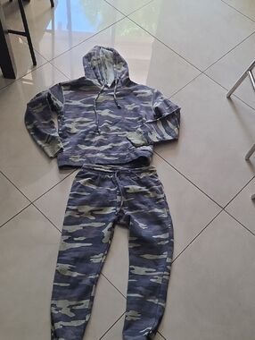 Camo Hooded Sweatshirt and Joggers Set - Green/Gray